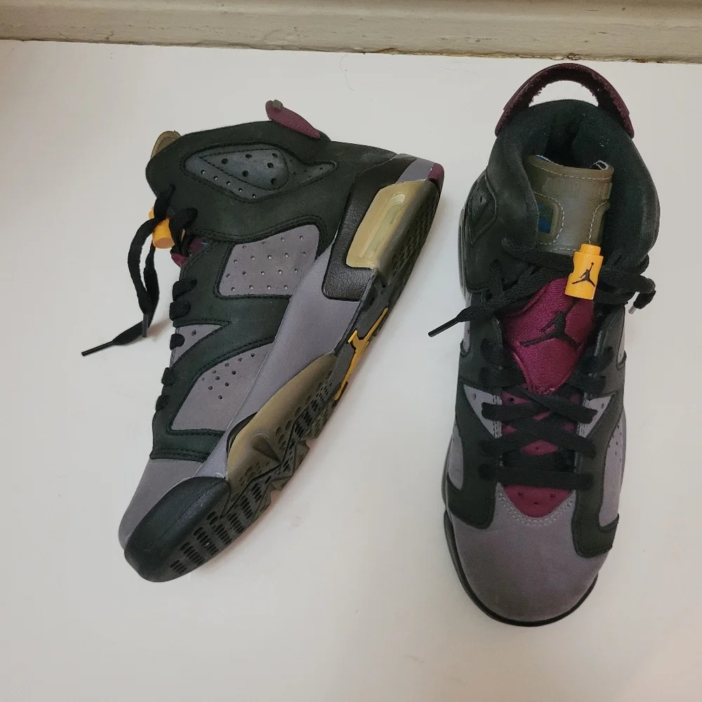 Air Jordan's 6 Retro Bordeaux Sneakers‎ EUC